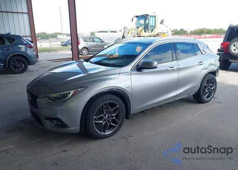 2017 Infiniti Qx30 Premium z USA, uszkodzony, nr VIN SJKCH5CP9HA019161
